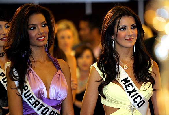 Priscila Perales @ Miss Universe 2006