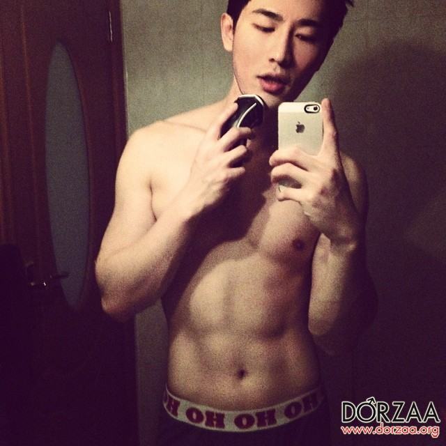 หนุ่มเล่นกล้อง