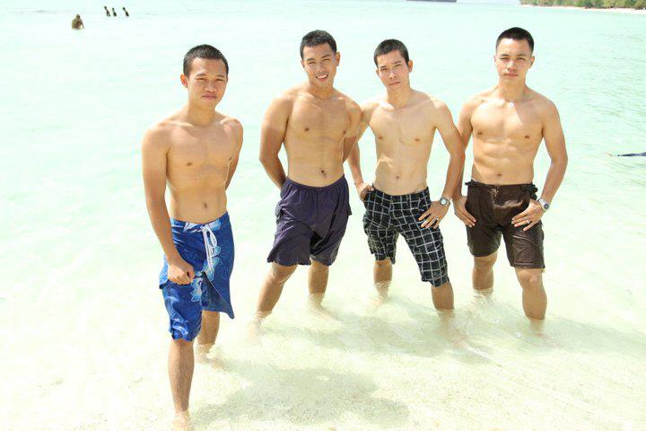 หนุ่มๆในเครื่องแบบ2