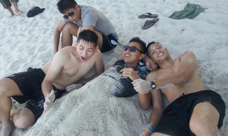 หนุ่มๆในเครื่องแบบ2