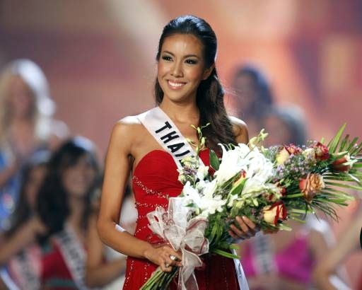 2009-Chutima Durongdej Miss Photogenic&2 nd National Costume