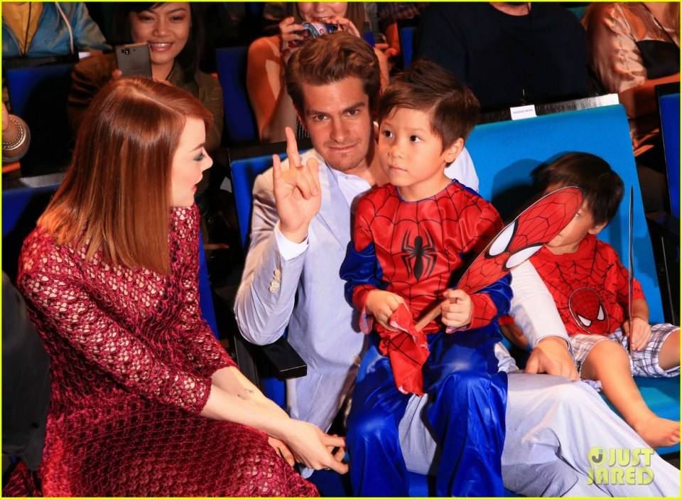 Emma Stone & Andrew Garfield Hang with Adorable Little Spider-Man at Fan Event!