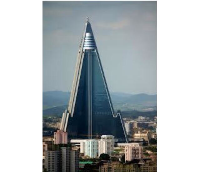 เกาหลีเหนือ เตรียมเปิดตึกปิรามิด สร้างนานกว่า 25ปี!