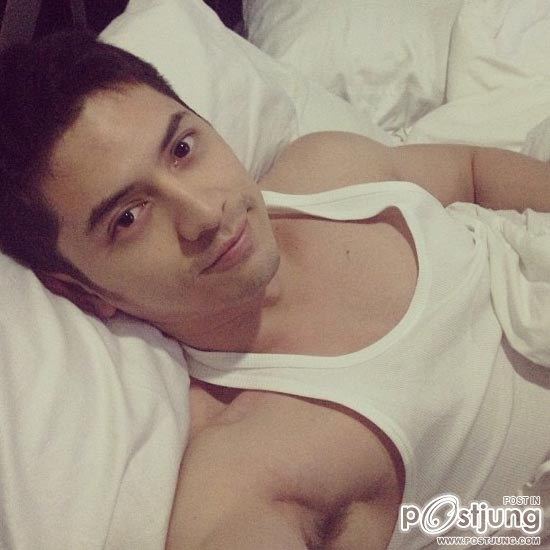 AHRON VILLENAใสๆแต่แซ่บ