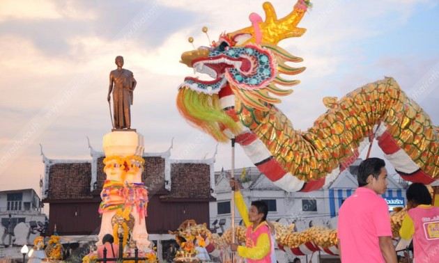 สุดยอดแห่งเทศกาลตรุษจีนที่ใหญ่ที่สุดในอีสาน จัดทุกปีโดยการท่องเที่ยวแห่งประเทศไทย