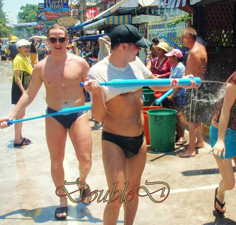 2 iN 1 แซ่บสงกรานต์+คู่จิ้นกั้งเต้ มหาฟิน