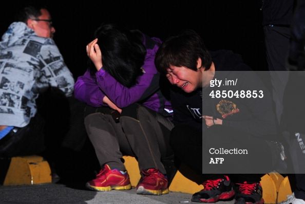 (รวมรูป) โศกนาฏกรรม เรือSEWOLล่มที่เกาหลีใต้