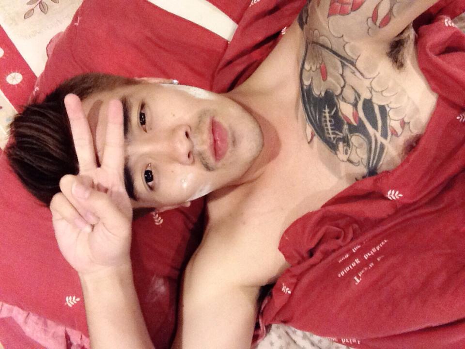 หนุ่มหล่อ ในโลก โซเซียล