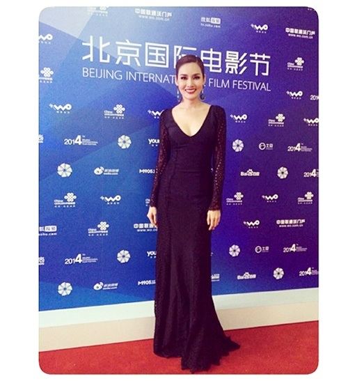 ญาญ่าหญิง - จีจ้า สวยเจิด โกอินเตอร์ เดินพรมแดงงาน Beijing international film festival 2014