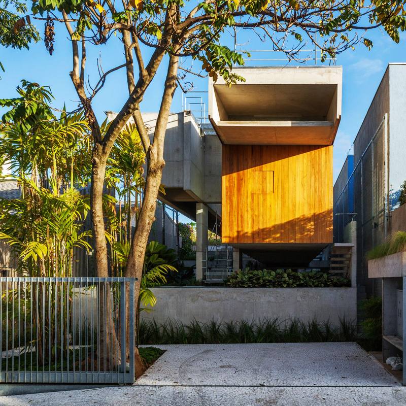 A Weekend House in Downtown São Paulo by SPBR Arquitetos