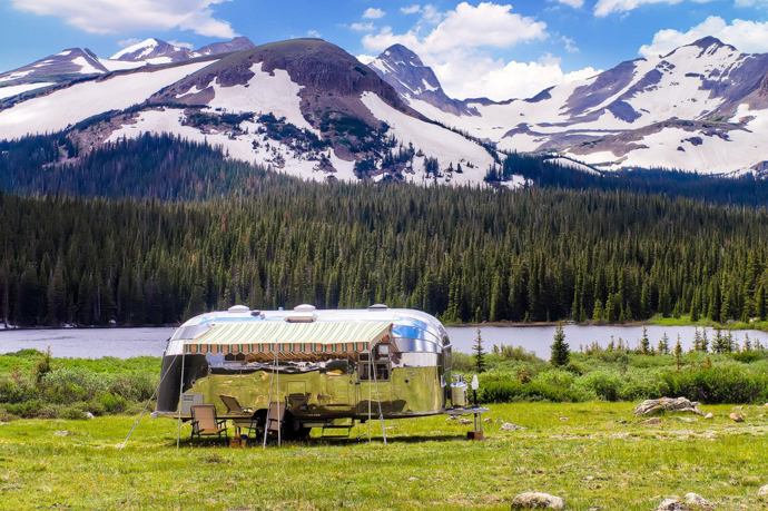 Stunning Restored 1954 Airstream Flying Cloud Travel Trailer