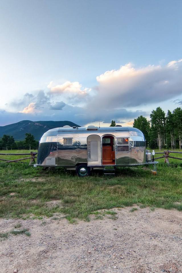 Stunning Restored 1954 Airstream Flying Cloud Travel Trailer