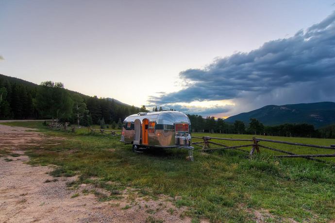 Stunning Restored 1954 Airstream Flying Cloud Travel Trailer