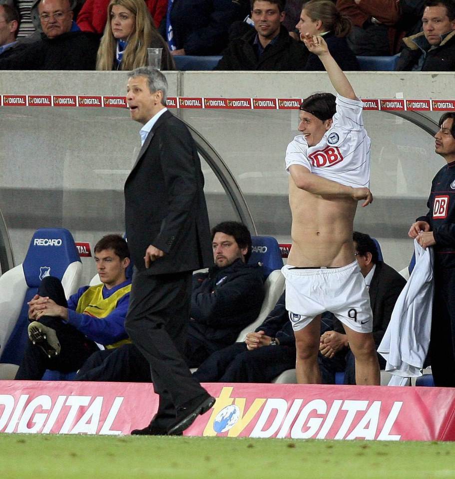 Zeed Athletes 43 กีฬา เพิ่มความสุข(ทางสายตา)