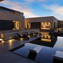 A Modern House in the Desert