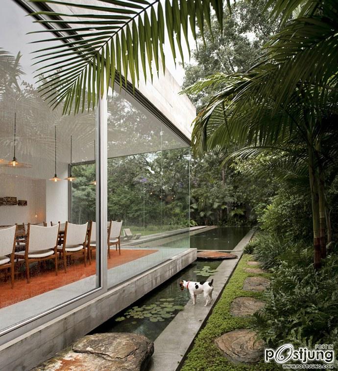 Yucatan House by Isay Weinfeld