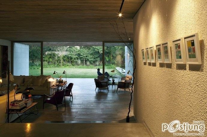 Yucatan House by Isay Weinfeld