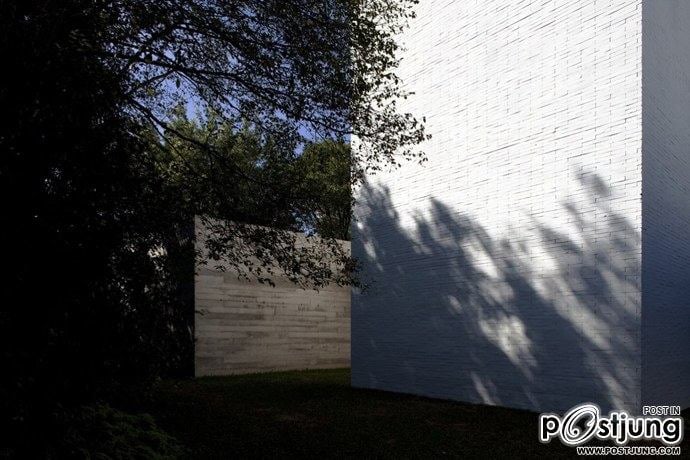 Yucatan House by Isay Weinfeld