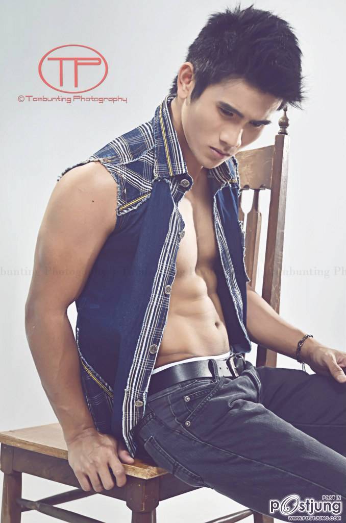 กำลังกรุบกริบๆว่าป่ะ