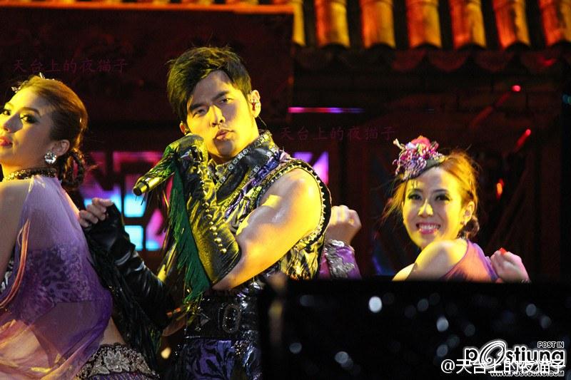 Jay Chou เปิดคอนเสิร์ตสุดอลังการ ผู้ชมถึง 8 หมื่นคน ! !