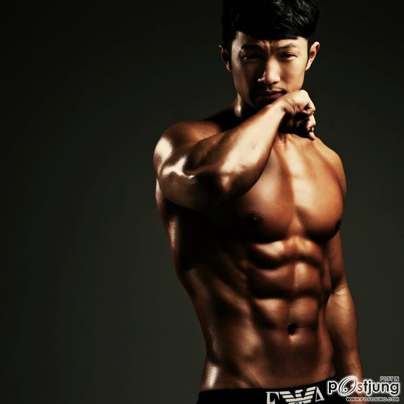 แกร่งล่ำๆฟินเลย