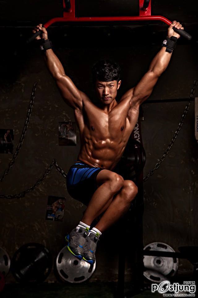 แกร่งล่ำๆฟินเลย