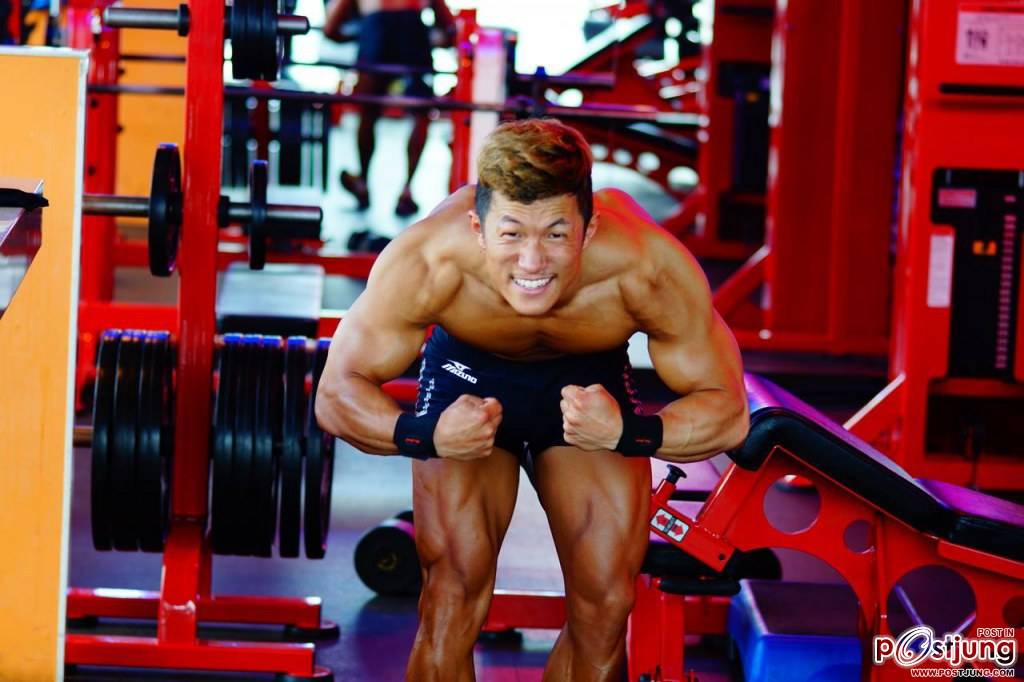 แกร่งล่ำๆฟินเลย