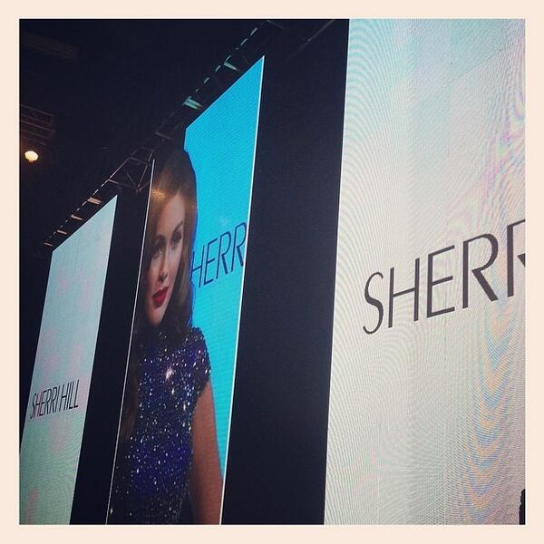 นางงามจักรวาล 2013 Miami & Sherri Hill 2014