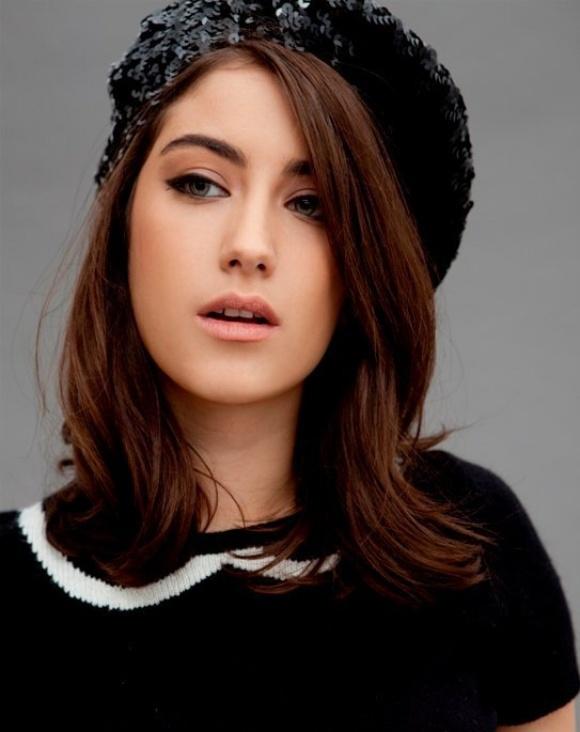 Hazal Kaya นักแสดงหญิงชาวตุรกี