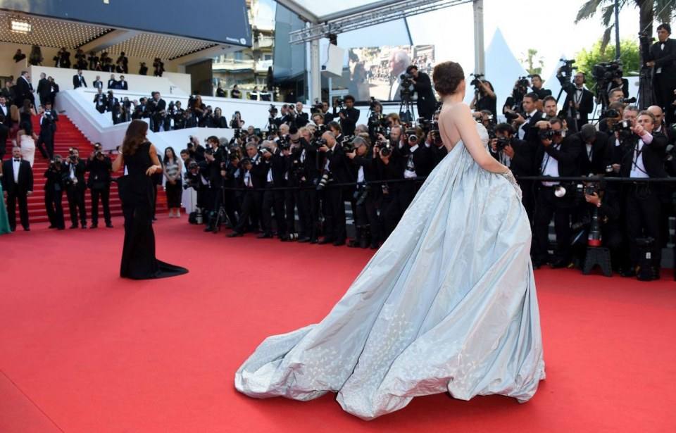 ไม่ว่าจะอยู่ในอิริยาบถไหน ชมพู่-อารยา สวยหวานเหมือนเจ้าหญิงจริงๆ Cannes film festival 2014