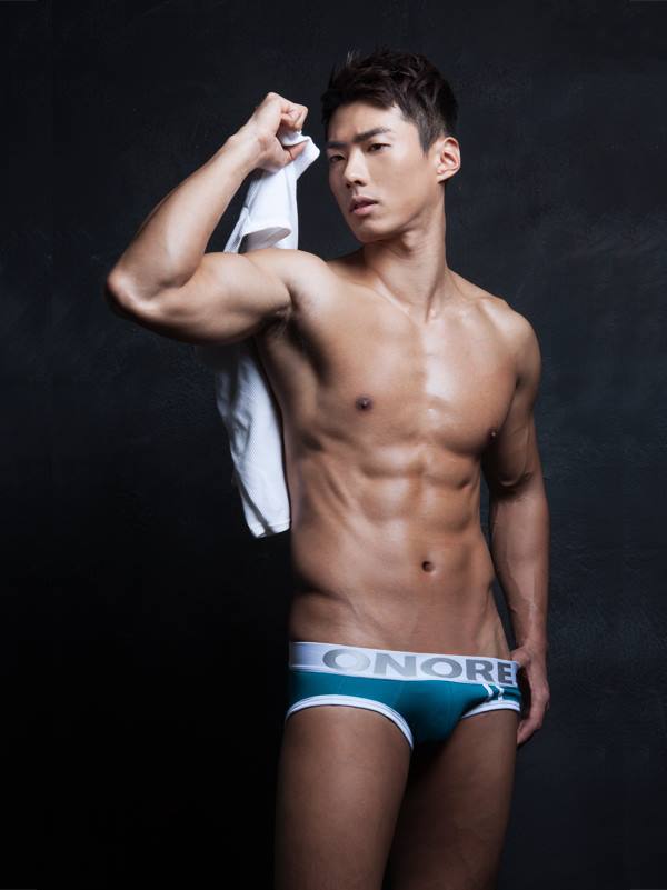 นายแบบกางเกงใน