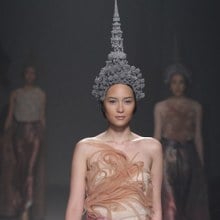 ชฎาไทยเริ่ดเริ่ด บนเวที ELLE Fashion Week