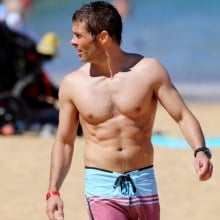 James Marsden ริมหาดที่ฮาวาย