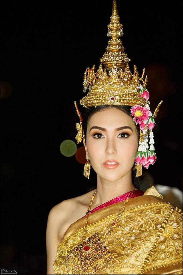 แอลลี่-พิมพ์บงกช Miss Universe Thailand 2014
