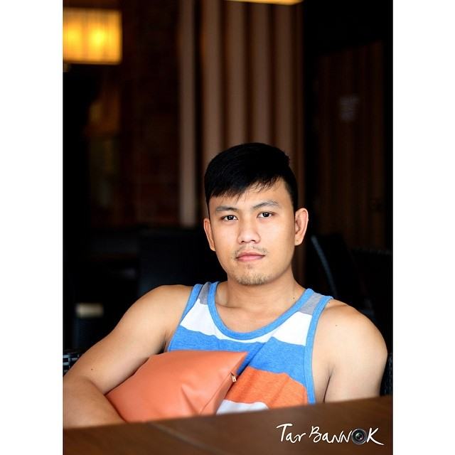 ผู้บ่าวลาว