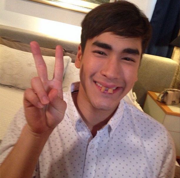 ณเดชน์ คูกิมิยะ กับอิริยาบถขี้เล่น หล่อฟุดๆ