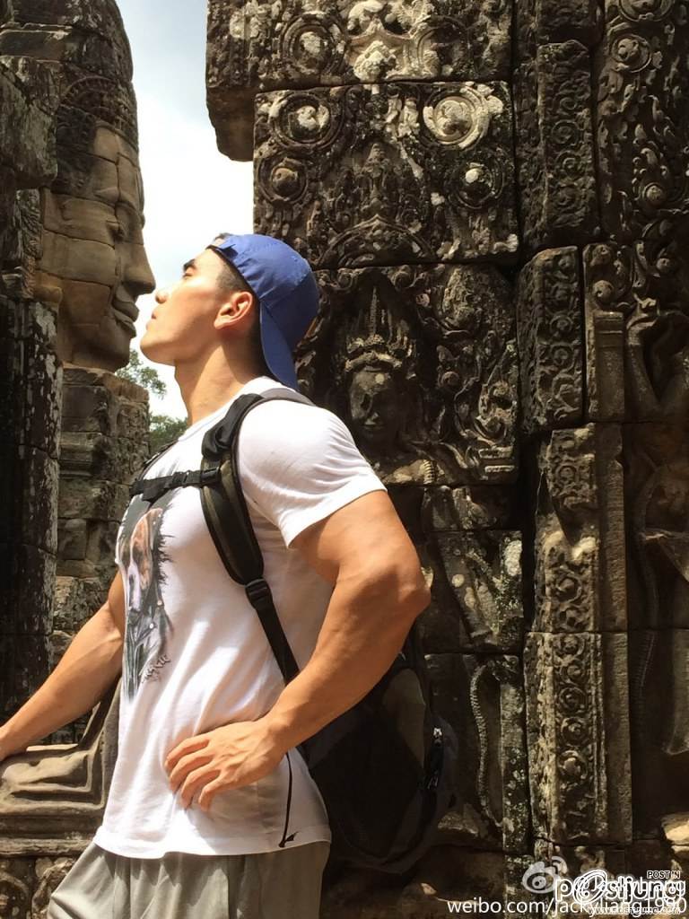 ล่ำๆน่ากัดชะมัด