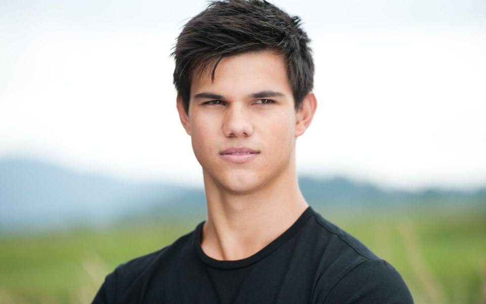 Taylor Lautner หล่อทุกมุม