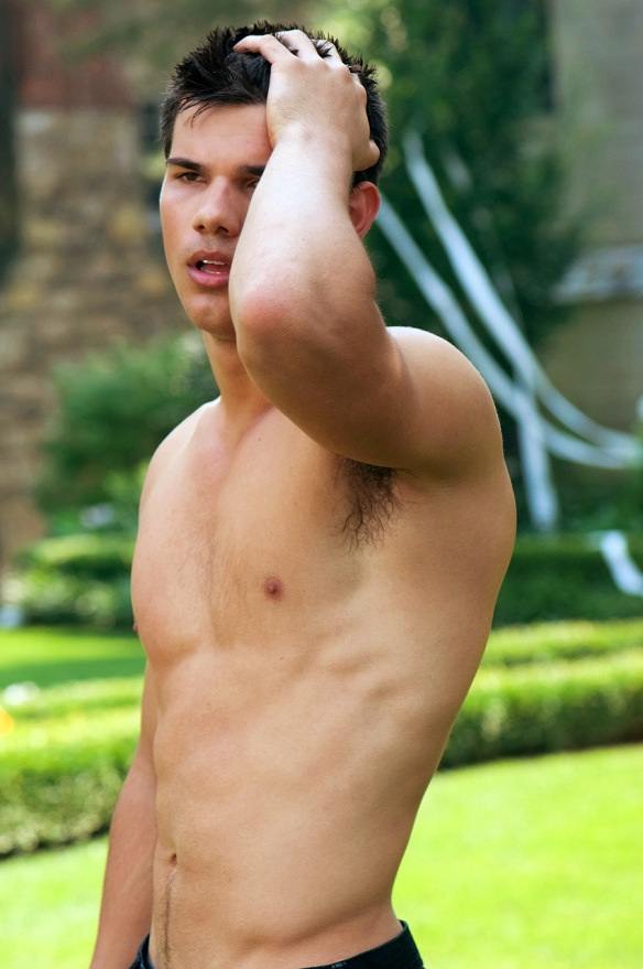 Taylor Lautner หล่อทุกมุม