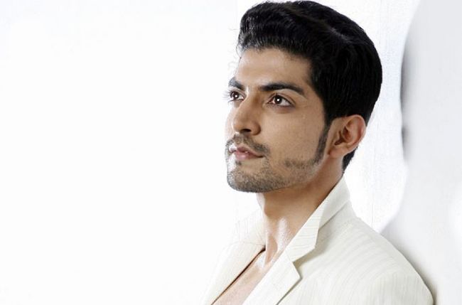 Gurmeet Choudhary หนุ่มเข้ม อินเดีย