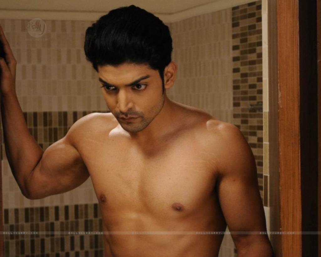 Gurmeet choudhary shirtless