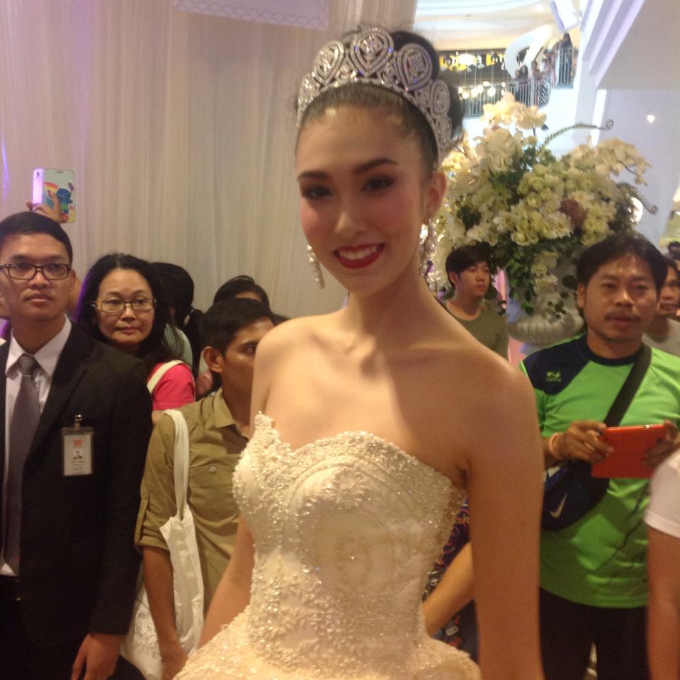 แอลลี่ Miss Universe Thailand 2014 จัดเต็ม