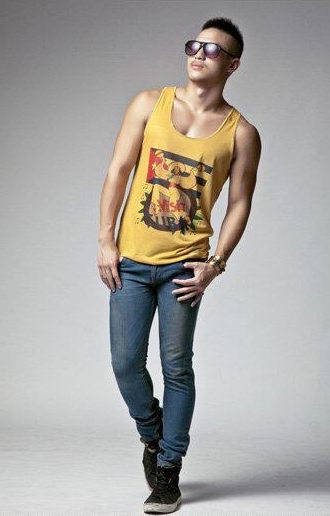 หนุ่มหน้าเย้ายวน รันจวนจิต