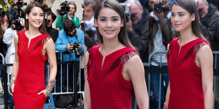 โปรยเสน่ห์ใส่สื่อเทศอยู่หมัด! ‘ญาญ่า’ ปรากฏตัวในงาน Paris Fashion Week