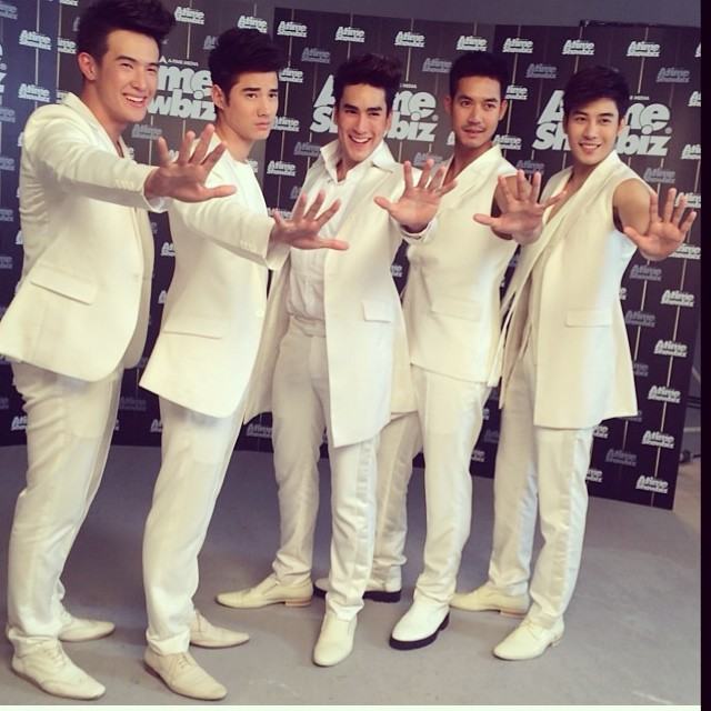 เตรียมเสียงกรี๊ดให้พร้อมกับ "Give me 5 : Concert rate A" 5หนุ่ม เวียร์ มาริโอ้ ณเดชน์ เคน เจมส์