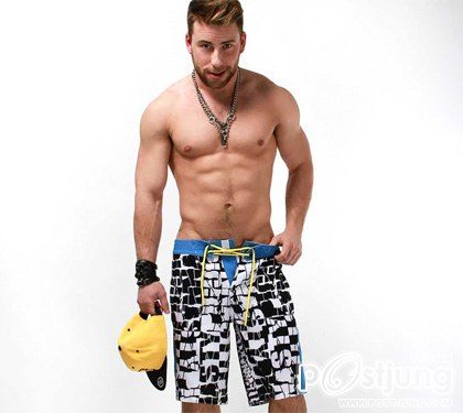 Nastypig : Bruin and Skyline