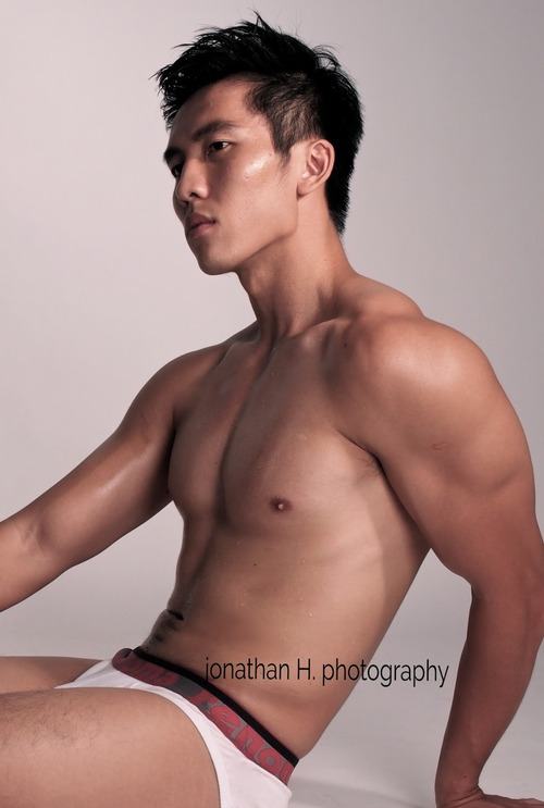 พอได้ป่ะค๊ะ Goh Kwok Siang by Jonathan Hong