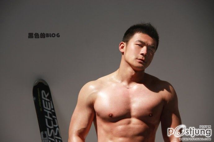 พี่ล่ำหมีฉ้าน