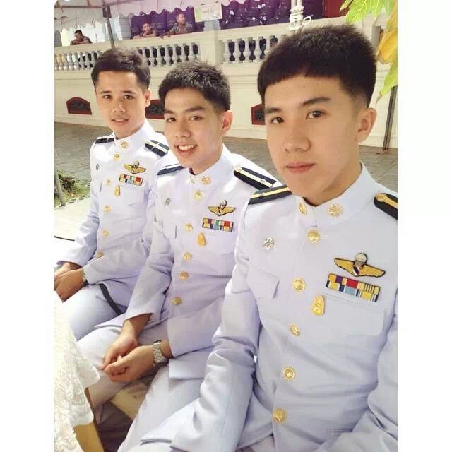 หนุ่มไฉไล  @บารวี  208