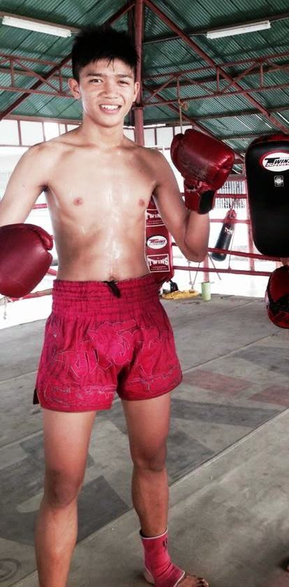 หนุ่มแซ่บเป็นต่อ รูปหล่อเป็นรอง 12